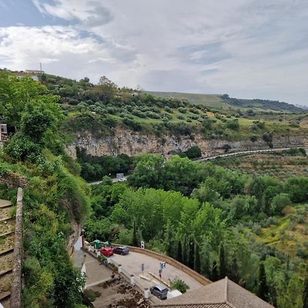 Villa El Aroma Del Dulce à Setenil De Las Bodegas Extérieur photo