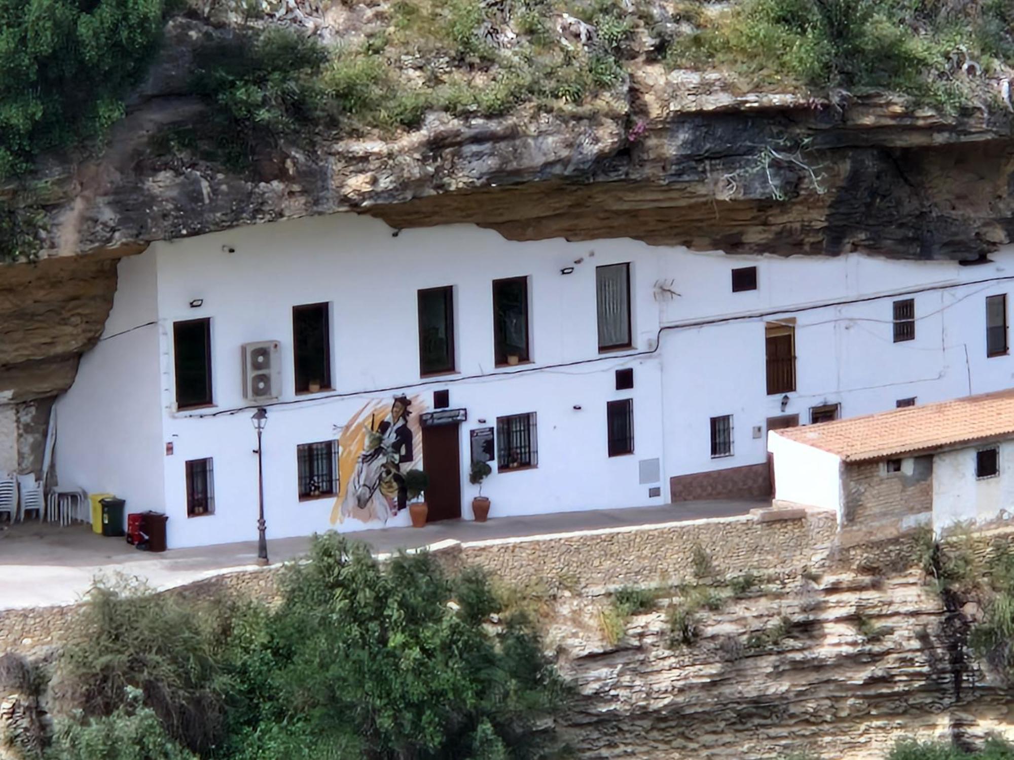 Villa El Aroma Del Dulce à Setenil De Las Bodegas Extérieur photo